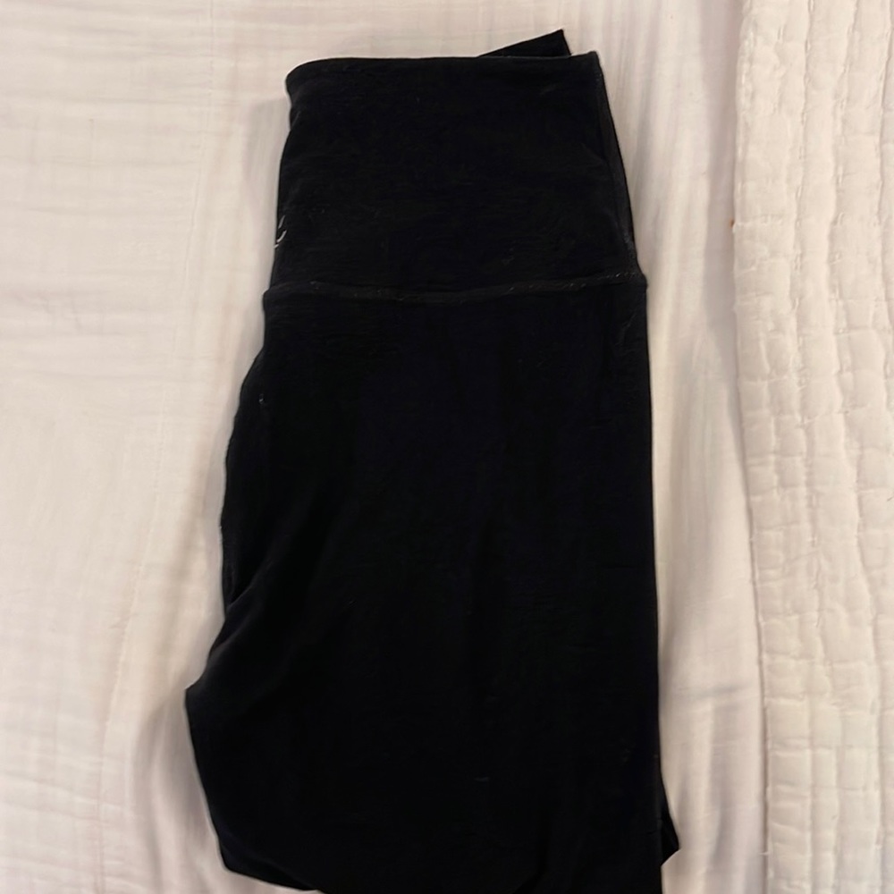 Beyond Yoga. Black cropped legging xl